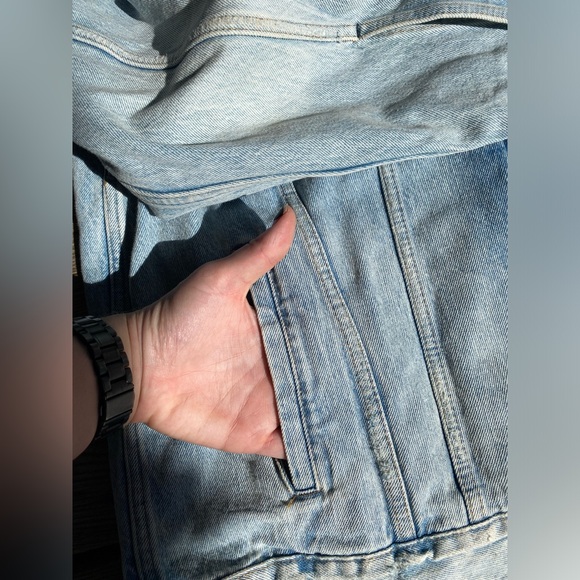 We The Free Free People Oversized Light Blue Denim Button Up Jacket Sz Large - Picture 5 of 5